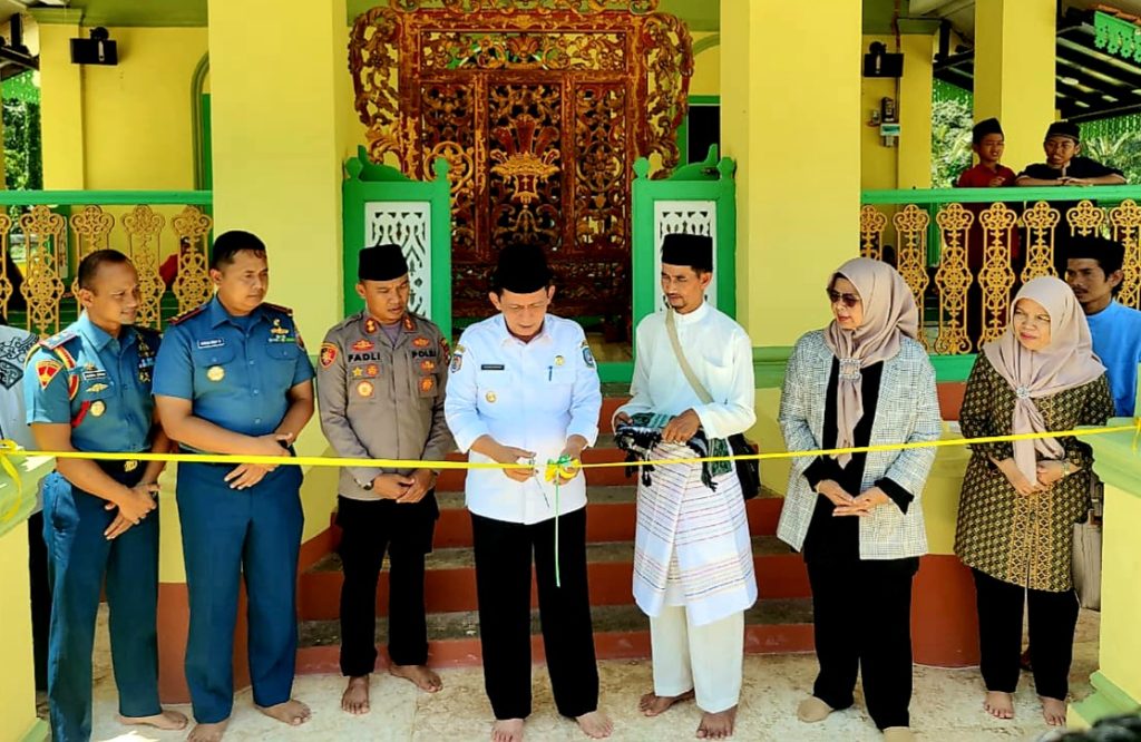Ansar Resmikan Revitalisasi Masjid Jami Sultan Lingga Tahap I