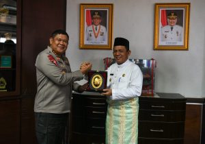 Gubernur Ansar Terima Silaturahmi Kapolda Kepri Irjen Tabana Bangun