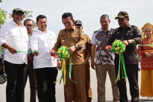 Percepat Investasi di Karimun, Gubernur Kepri Resmikan Jalan Pantai Indah