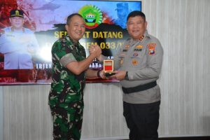 Kapolda Kepri Silaturahmi ke Korem 033/WP dan Kodim 0315/Tanjungpinang