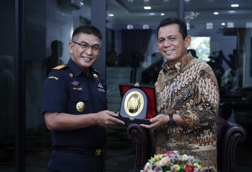 Gubernur Ansar Terima Kunjungan Kakanwil DJBC Khusus Kepri