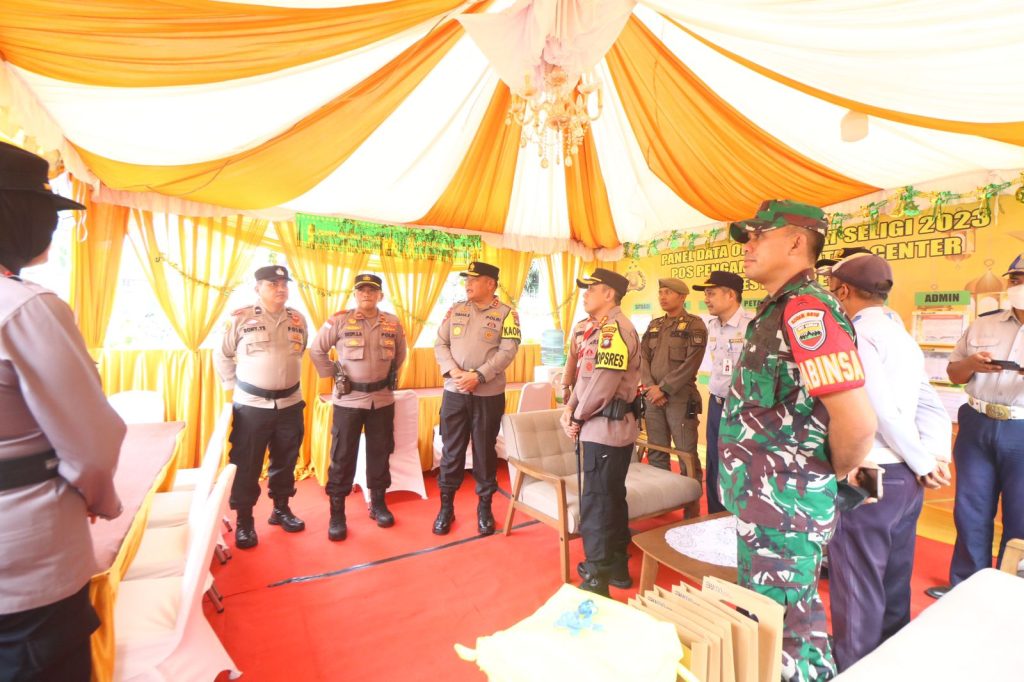 Kapolda Kepri Tinjau Pos Pengamanan dan Pelayanan Idul Fitri