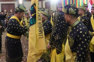 Dikukuhkan Ansar, Abdul Razak Terpilih Kembali Jadi Ketua LAM Kepri 2022-2027