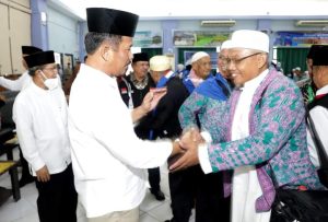 Rudi Sambut Jamaah Haji Kloter 5: Minta Doa Kesehatan Membangun Batam