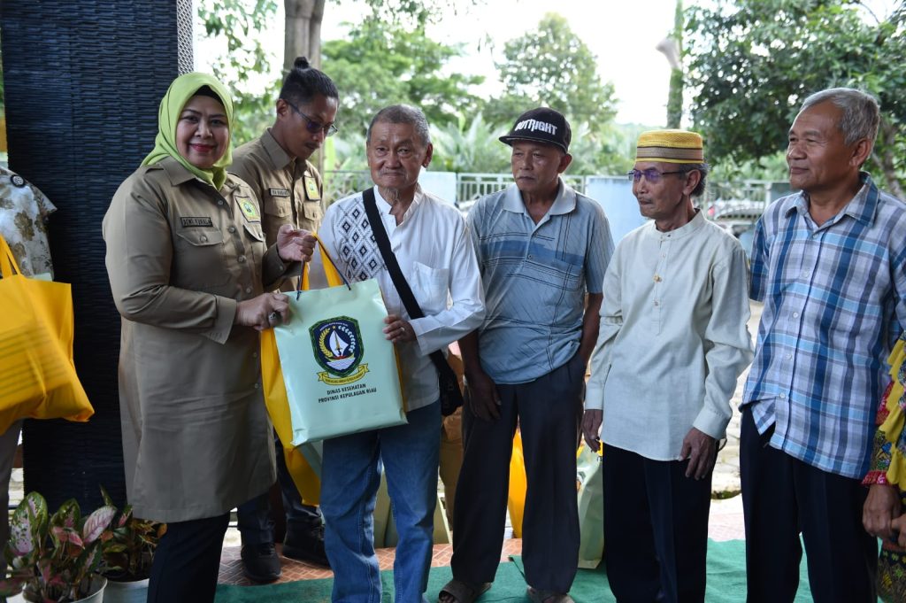 Dewi Ansar Hadiri Peringatan HLUN ke-27 di Bintan