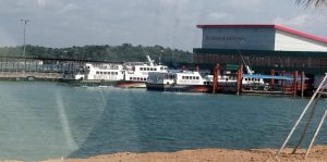 Pas Pelabuhan, Terjebak atau Melukai Hati Masyarakat