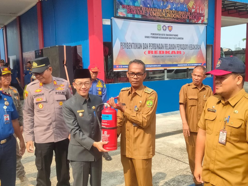 Hasan Berharap Relawan Pemadam Kebakaran Berkontribusi Dalam Penanggulangan Kebakaran