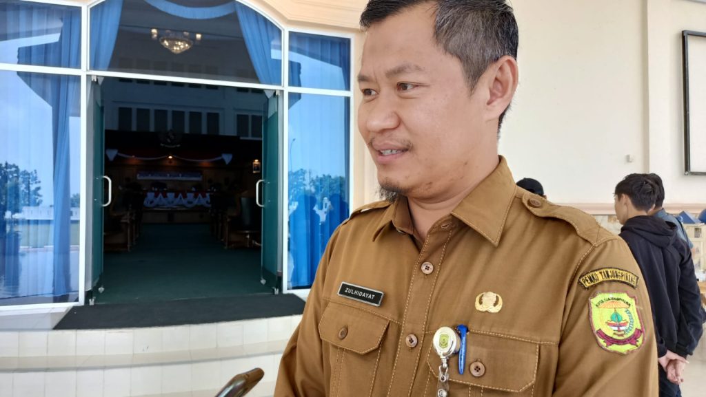 Pemko Akan Tambah Petugas Pasang Lampu Jalan di Dinas Perkim