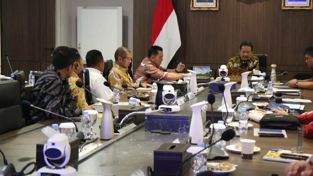 Ansar Temui Menteri KKP, Bahas Peningkatan Pendapatan-Kampung Nelayan Modern