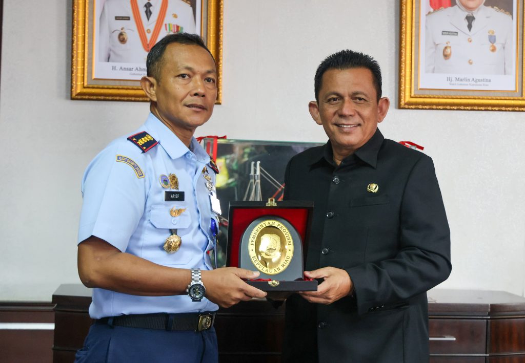 Pindah Tugas, Danlanud RHF-Dansatrad 213 Tanjungpinang Pamitan ke Gubernur Ansar