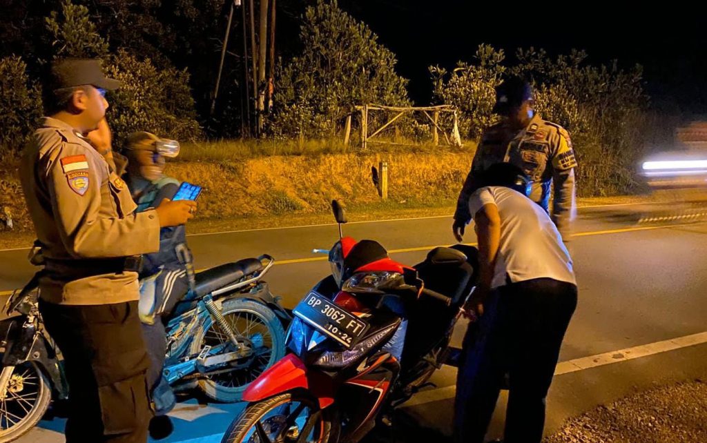 Meski Disertai Hujan Deras Polres Bintan Tetap Semangat Patroli Malam