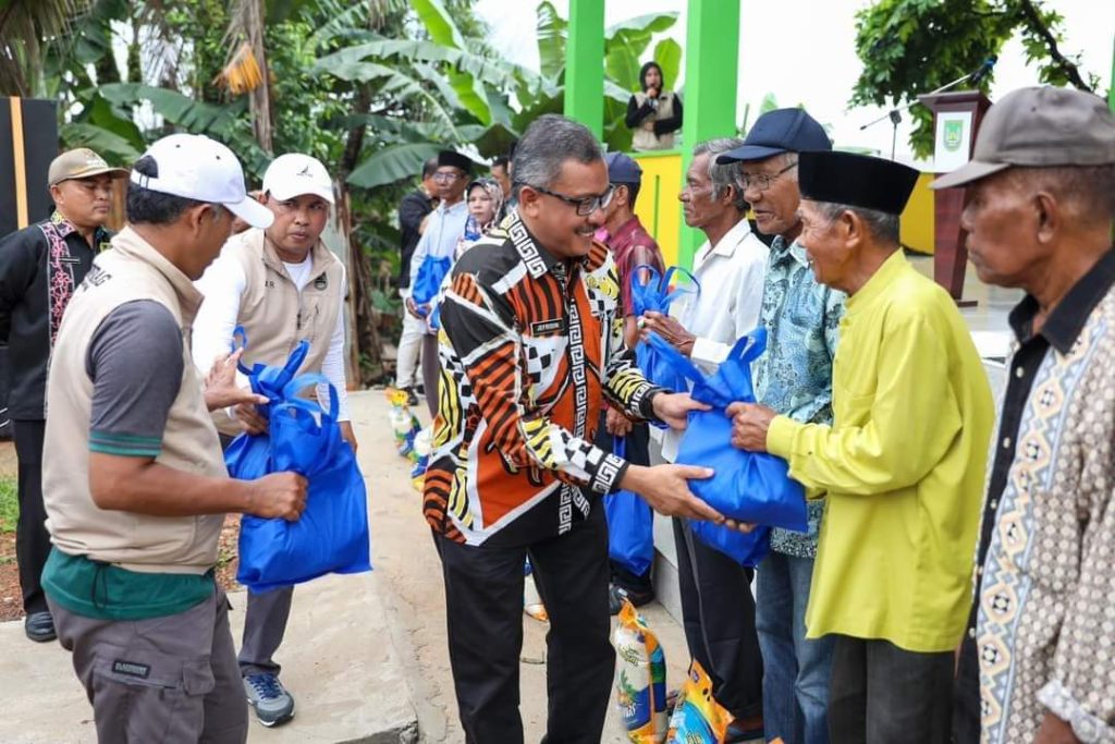 Jefridin: Sembako Bersubsidi untuk Membantu Ekonomi Masyarakat
