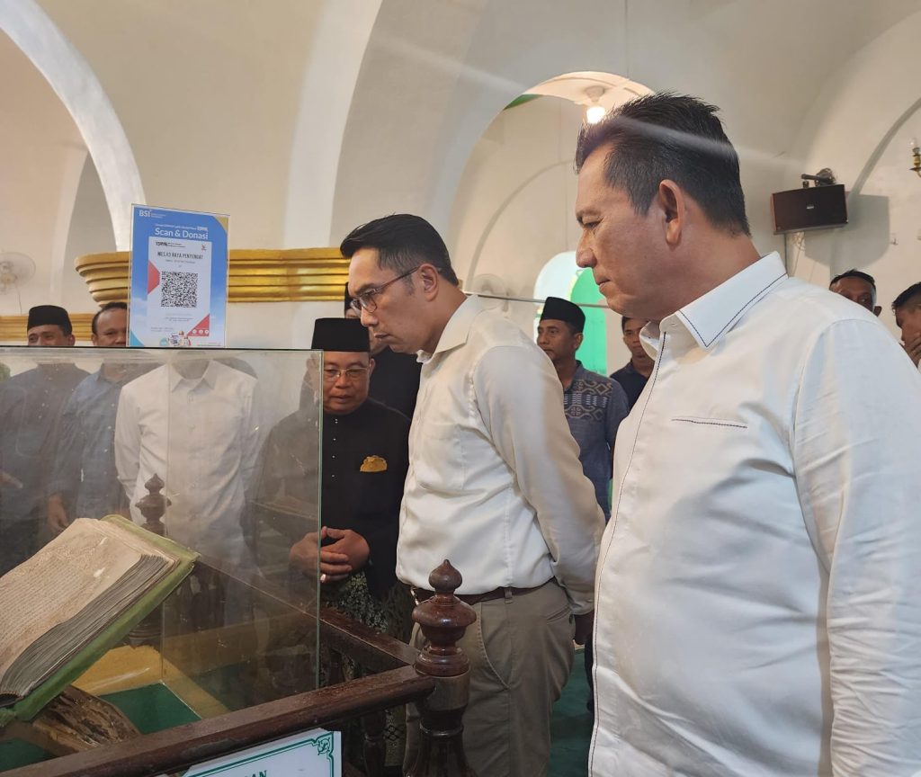 Ansar Ajak Ridwan Kamil Keliling Pulau Penyengat: Akar Bahasa Persatuan di Penyengat