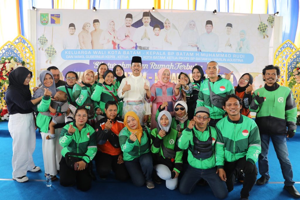 Ribuan Warga Batam Hadiri ‘Open House’ Muhammad Rudi di Perumahan Rosedale