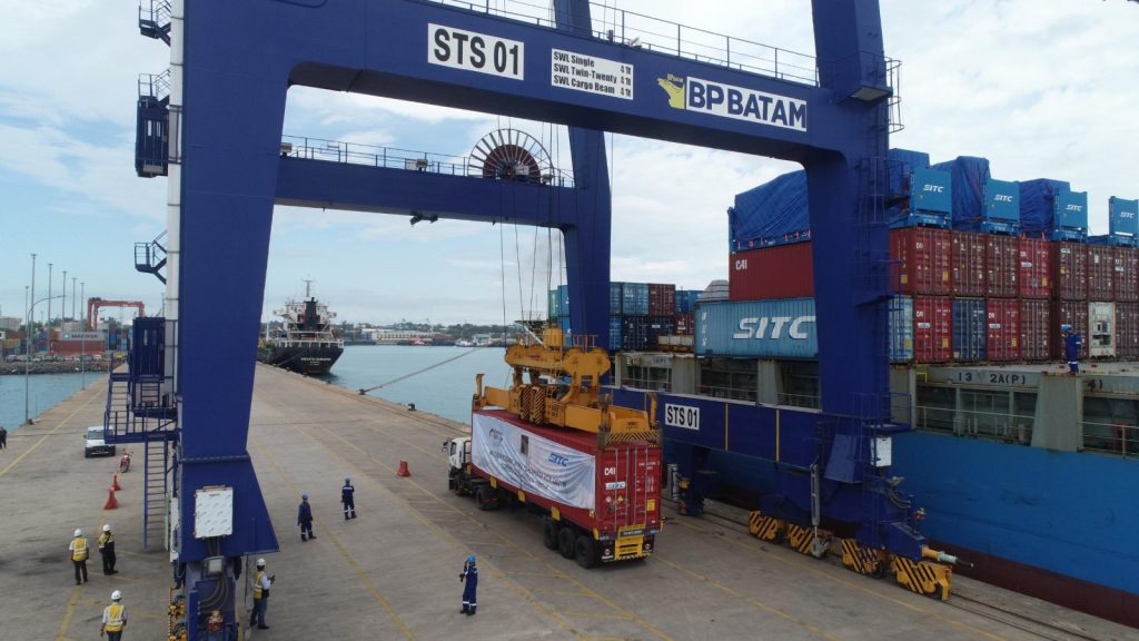 Triwulan I 2024, Volume Peti Kemas Pelabuhan Batam Catatkan Kinerja Positi