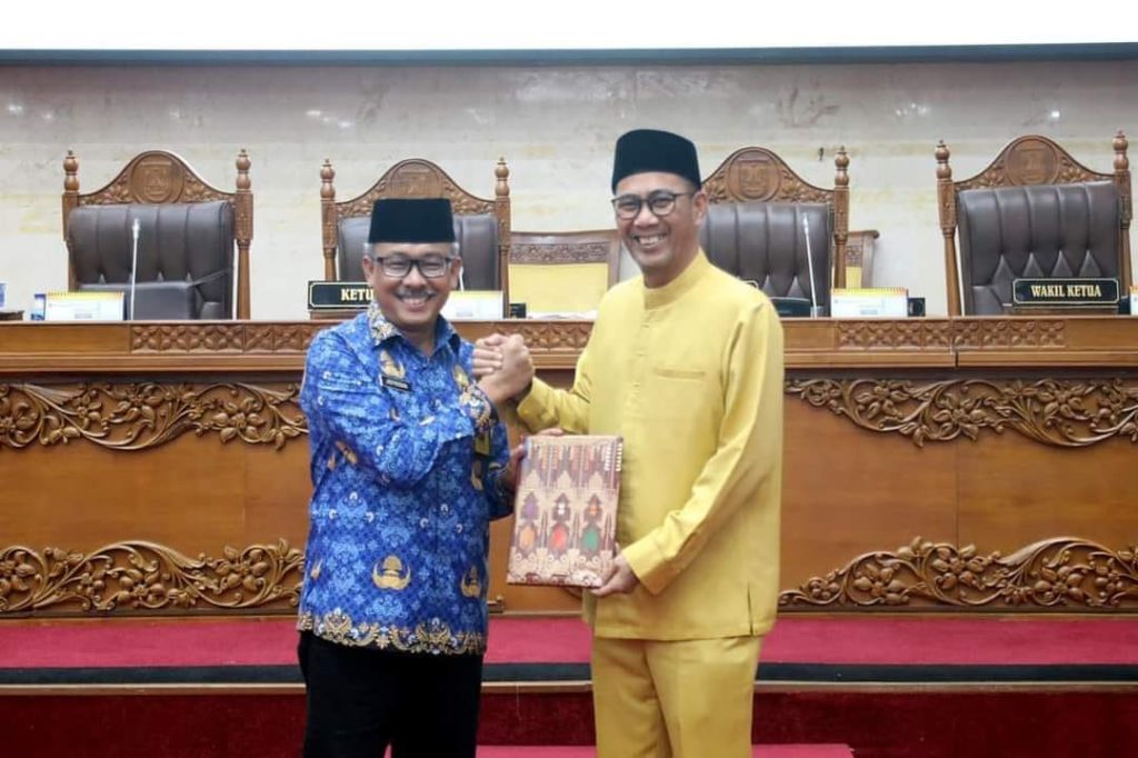 Jefridin Sampaikan Penjelasan Wali Kota Kota Atas Ranperda RPJPD Kota Batam 2025-2045