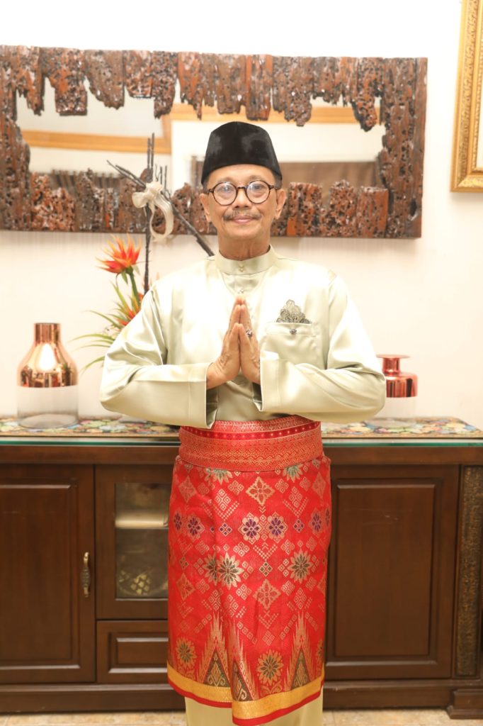 Raja Ariza: Dari Widyaiswara Ahli Utama ke Kancah Politik Tanjungpinang