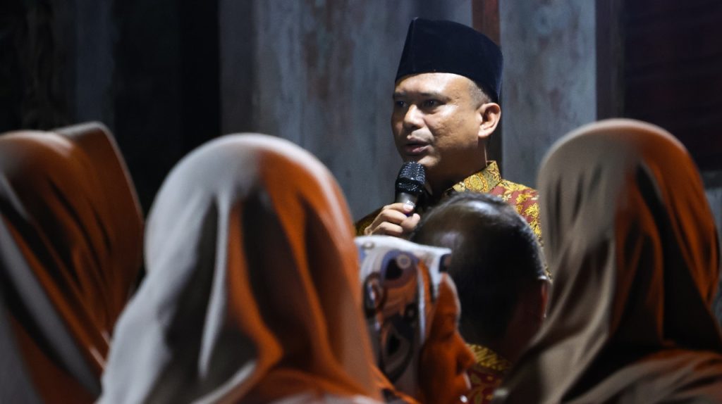 Jurkam Lis-Raja: Tugas Pemimpin Mensejahterakan Rakyat, Bukan Membagikan Dandang Kuali