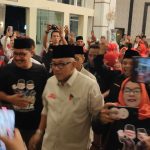 Tiba di Lokasi Debat, Lis-Raja Disambut “Semangat Berbenah” Ratusan Relawan