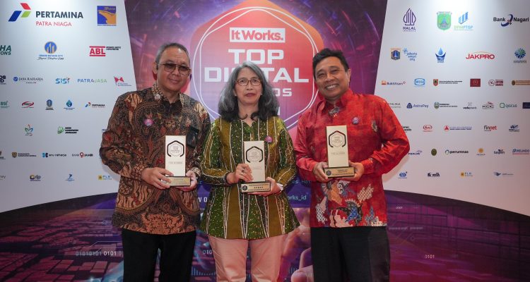 Kepala BP Batam Raih Penghargaan dalam Gelaran Top Digital Awards 2024