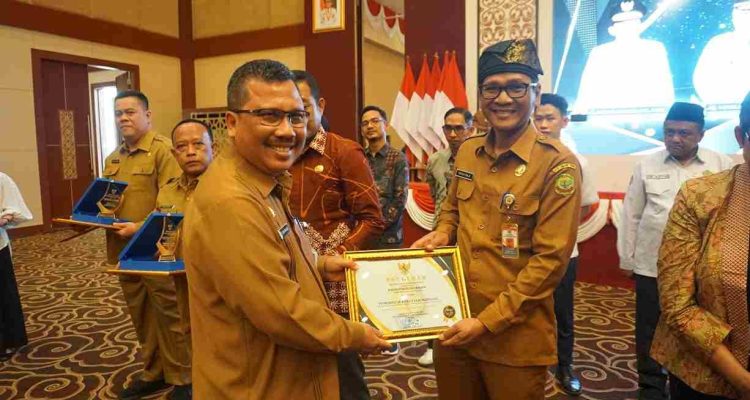 Tanjungpinang Raih Penghargaan Keterbukaan Informasi Publik 2024