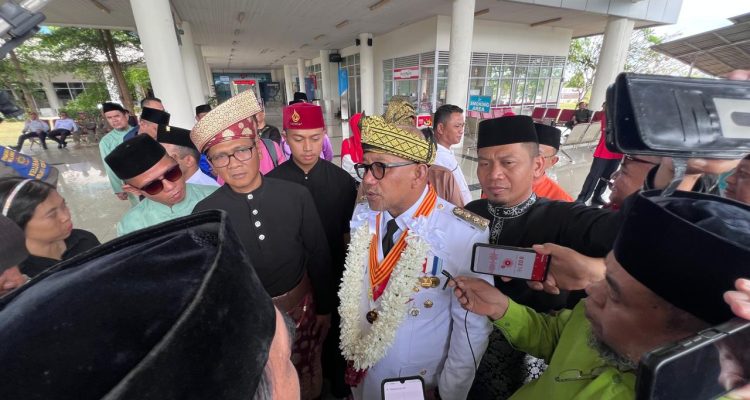 Kedatangan Wali Kota dan Wakil Wali Kota Tanjungpinang, Lis-Raja Disambut Hangat