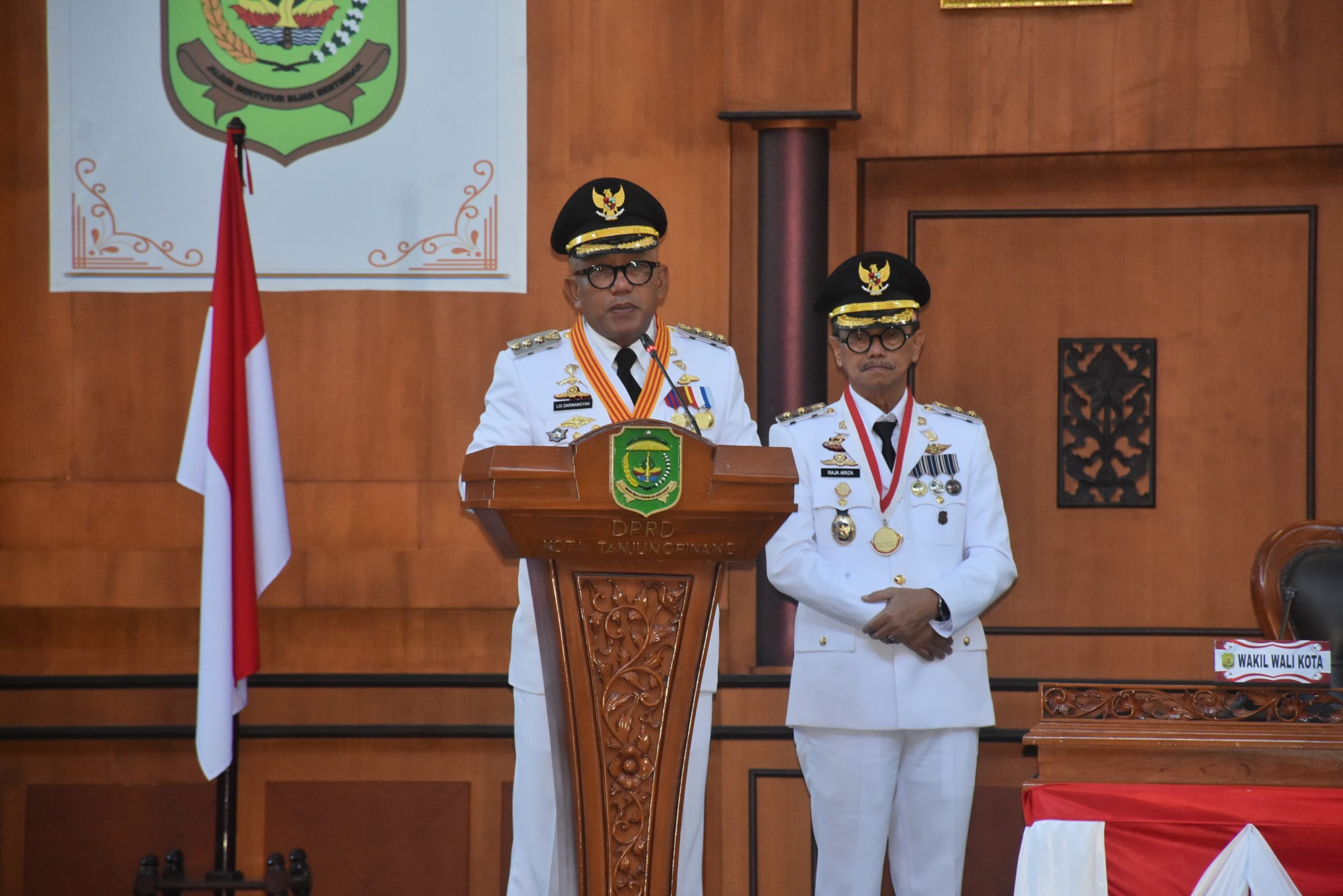 Wali Kota Lis Sampaikan Visi dan Misi Masa Jabatan 2025-2030 dalam Paripurna DPRD
