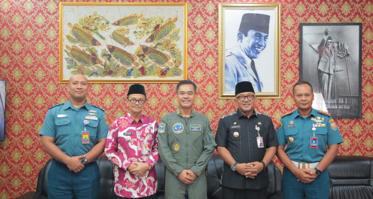 Lis Terima Kunjungan Silaturahmi Danpomal Lantamal IV dan Danlanudal Tanjungpinang