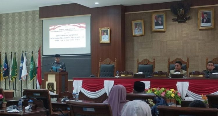 Sampaikan LKPJ 2024, Aneng Apresiasi Pemkab Anambas Raih Opini WTP 8 Kali Berturut-turut