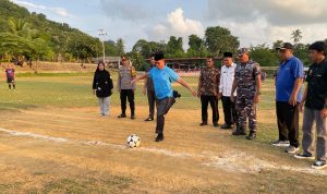 Aneng Buka Turnamen Sepak Bola HUT Desa Payalaman ke-20