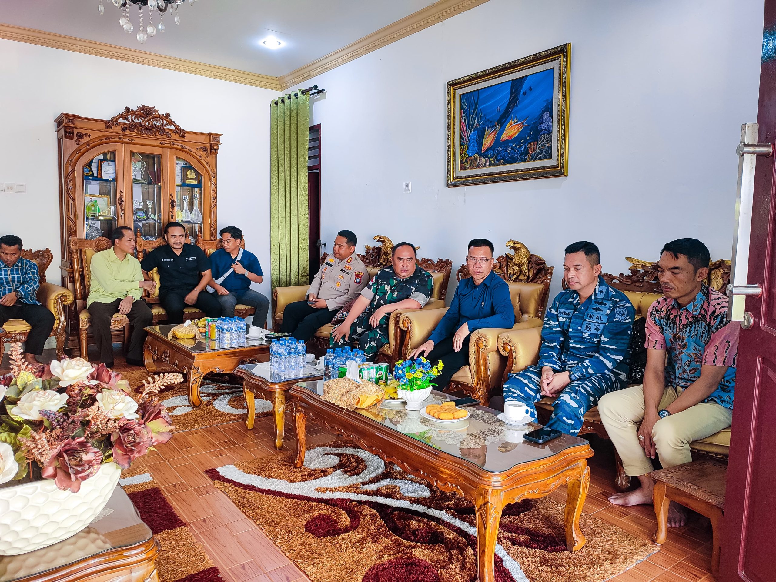 Aneng Imbau Warga Jaga Anambas Tetap Aman dan Kondusif Aneng Imbau Warga Jaga Anambas Tetap Aman dan Kondusif