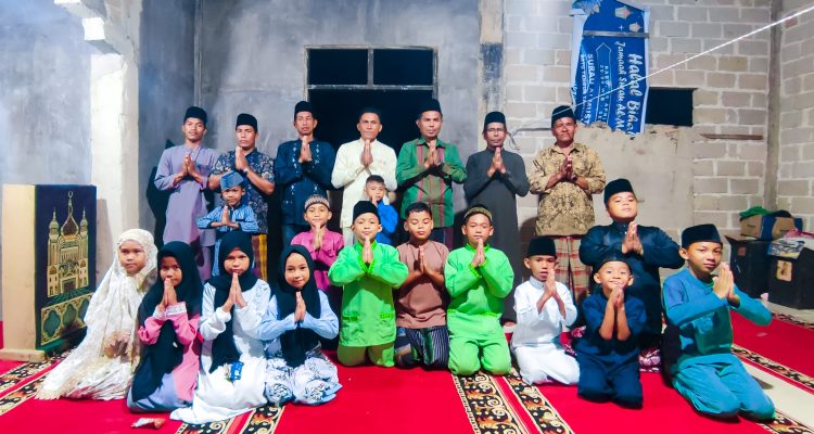 Anak-Anak Hidupkan Maulid Nabi di Surau Al-Mustaqim Batu Tambun Bawah