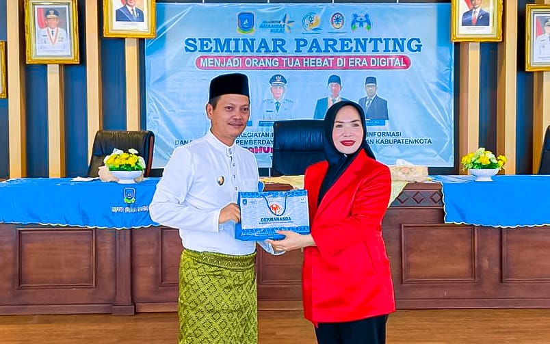 Pemkab Anambas Gelar Seminar Parenting: Menjadi Orang Tua Hebat di Era Digital