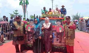 Warna-warni Budaya Meriahkan Peringatan 24 Tahun Kota Otonom Tanjungpinang Warna-warni Budaya Meriahkan Peringatan 24 Tahun Kota Otonom Tanjungpinang