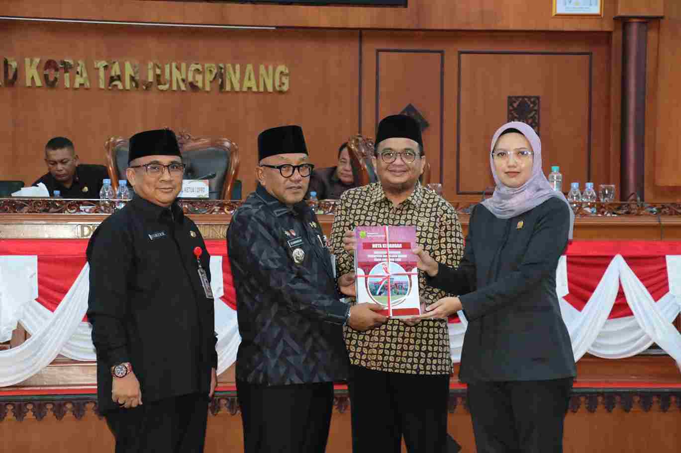 Ranperda APBD Tanjungpinang 2026 Resmi Diajukan, Lis Paparkan Postur Anggaran