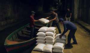 Diduga Ada Jalur Masuk Barang Ilegal Lewat Pelabuhan Tikus di Gang Salam Dompak Diduga Ada Jalur Masuk Barang Ilegal Lewat Pelabuhan Tikus di Gang Salam Dompak