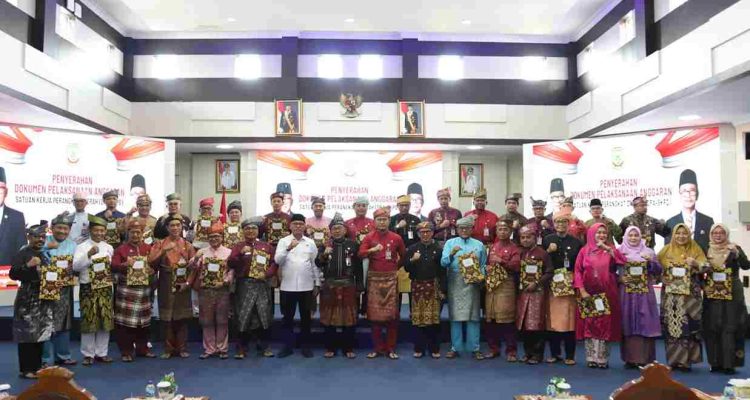 Serahkan DPA-SKPD Tanjungpinang 2026, Lis: Kerja Harus Tepat Waktu dan Akuntabel