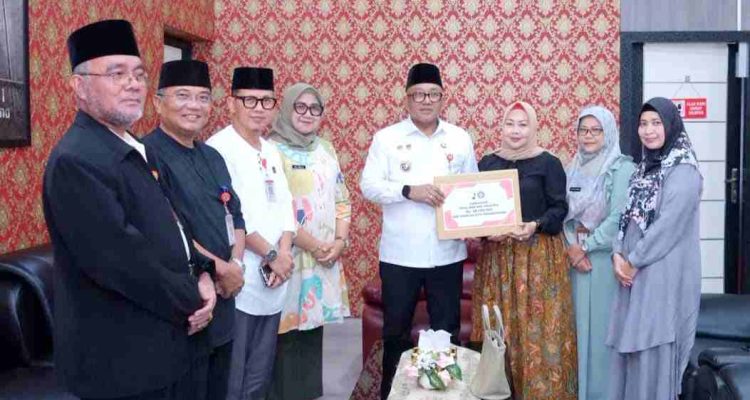 Lis Apresiasi Kwarcab Pramuka Tanjungpinang Atas Penggalangan Dana Bencana Sumatera