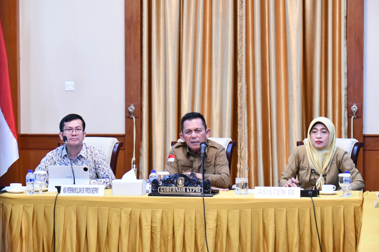 Soroti Paradoks IPM Tinggi dan Digitalisasi Fluktuatif, Ansar Dorong Percepatan Digitalisasi di Kepri