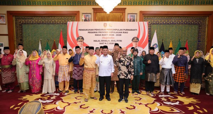 Gubenrur Ansar Kukuhkan Pengurus Purnabakti Kepri 2026–2029