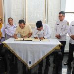 Ansar Serahkan Hibah Dua Aset Pemprov Kepri ke Pemko Tanjungpinang