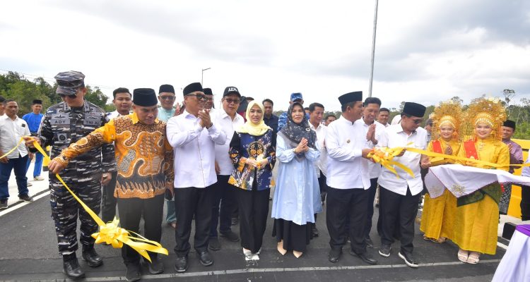 Resmikan Jembatan Semala, Ansar-Nyanyang Perkuat Konektivitas dan Ekonomi Natuna