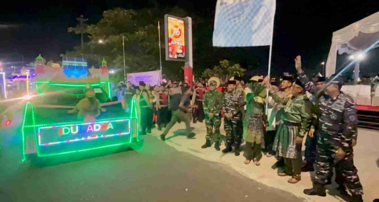 Semarak Kendaraan Hias Warnai Pawai Takbir Iduladha 1447 Hijriah di Tanjungpinang