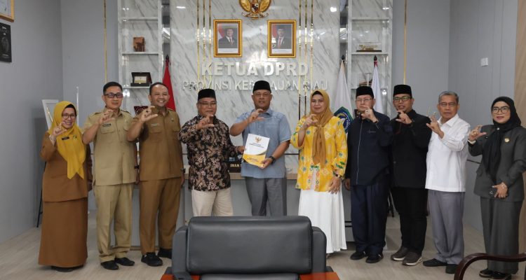 Ketua DPRD Kepri: Komisi Informasi Harus Perkuat Sosialisasi Keterbukaan Informasi Publik
