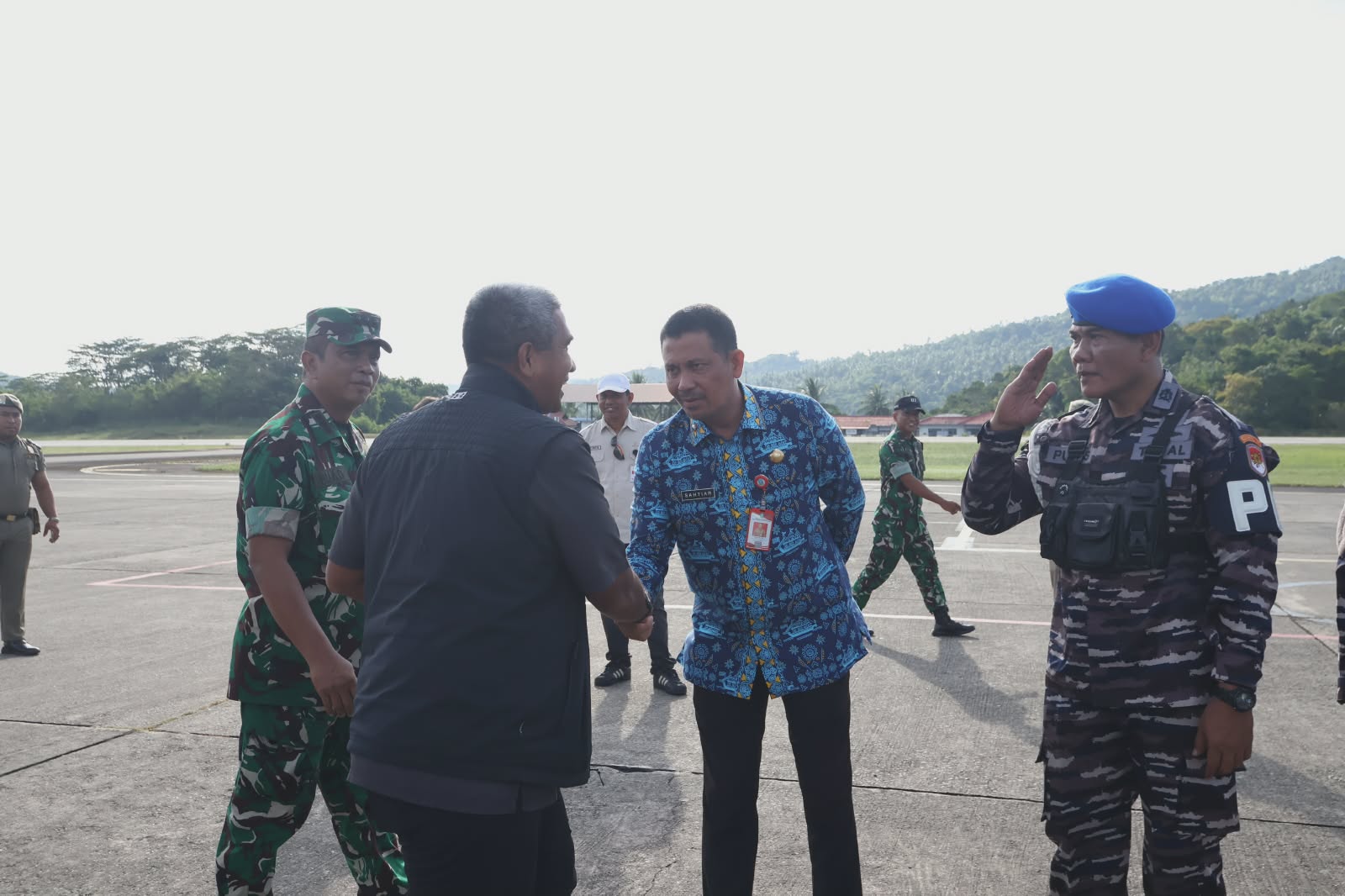 Sekda Anambas Sambut Waas Intel I, TMMD Perkuat Kemanunggalan TNI dan Rakyat di Desa Mubur