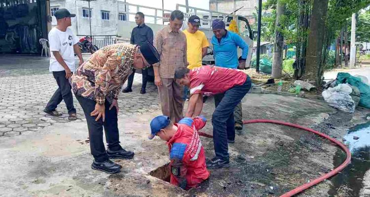Lis Geram Kabel Optik Hambat Drainase, Ultimatum Perusahaan Segera Benahi