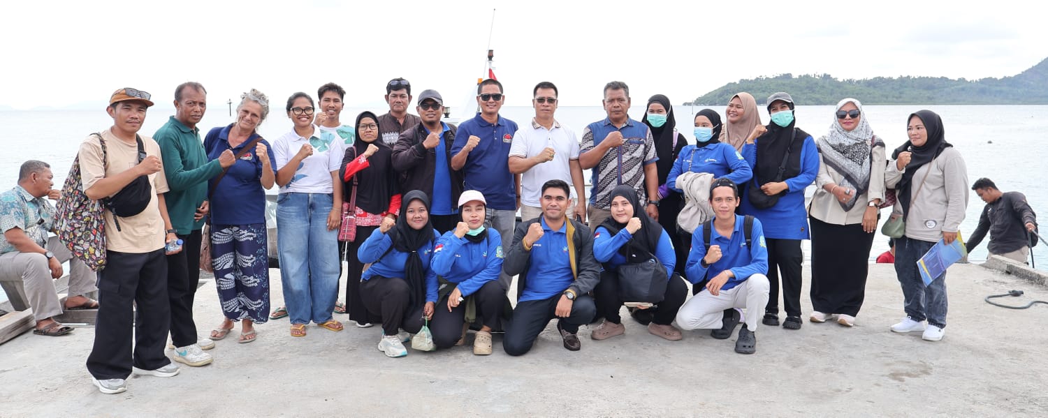 Bupati Anambas Apresiasi Misi Kemanusiaan Wisatawan Kapal Vega 1982, Salurkan Bantuan Pendidikan dan Kesehatan