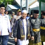 Aneng dan Raja Bayu Sambut Kedatangan Ustadz Das’ad Latif dengan Adat Melayu