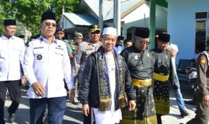 Aneng dan Raja Bayu Sambut Kedatangan Ustadz Das’ad Latif dengan Adat Melayu Aneng dan Raja Bayu Sambut Kedatangan Ustadz Das’ad Latif dengan Adat Melayu