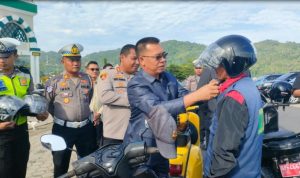 Bupati Aneng Bersama Polres Anambas Kampanyekan Tertib Berlalu Lintas-Penggunaan Helm